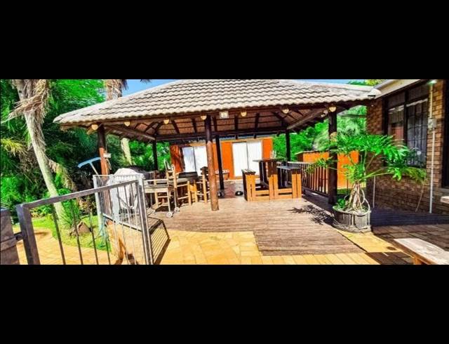 6 BEDROOM HOUSE FOR SALE IN MEER EN SEE